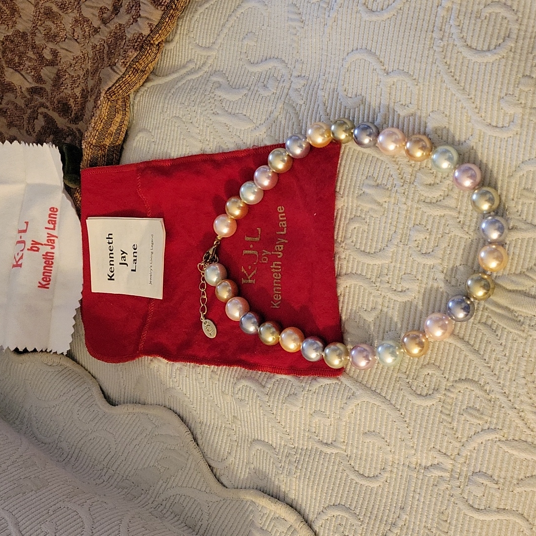 KJL 2009 Simulated Pearl Necklace 75$